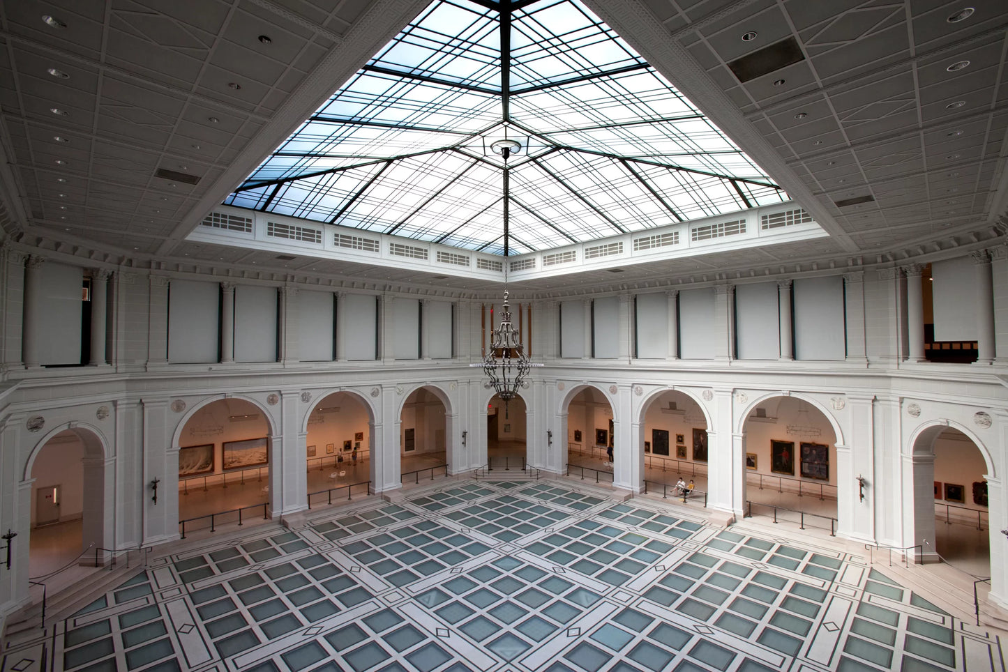 Everhart Express to the Brooklyn Museum and Brooklyn Botanic Garden